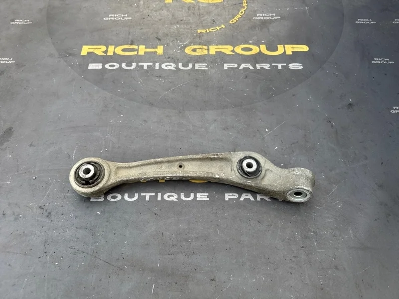 Рычаг подвески нижний Audi Q5 2010 8K0407152D 8RB CAHA, передний правый