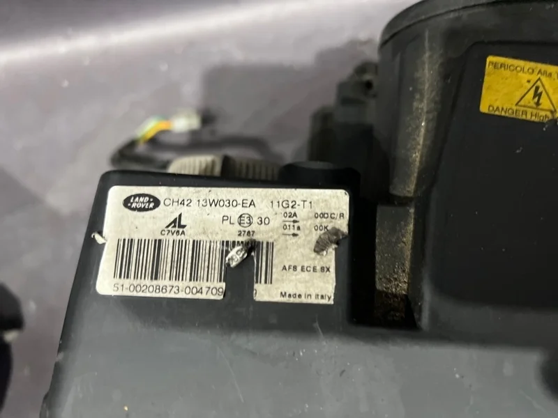 Фара Land Rover Range Rover 05/2002 XBC001300 L322 M62TUB44, передняя правая