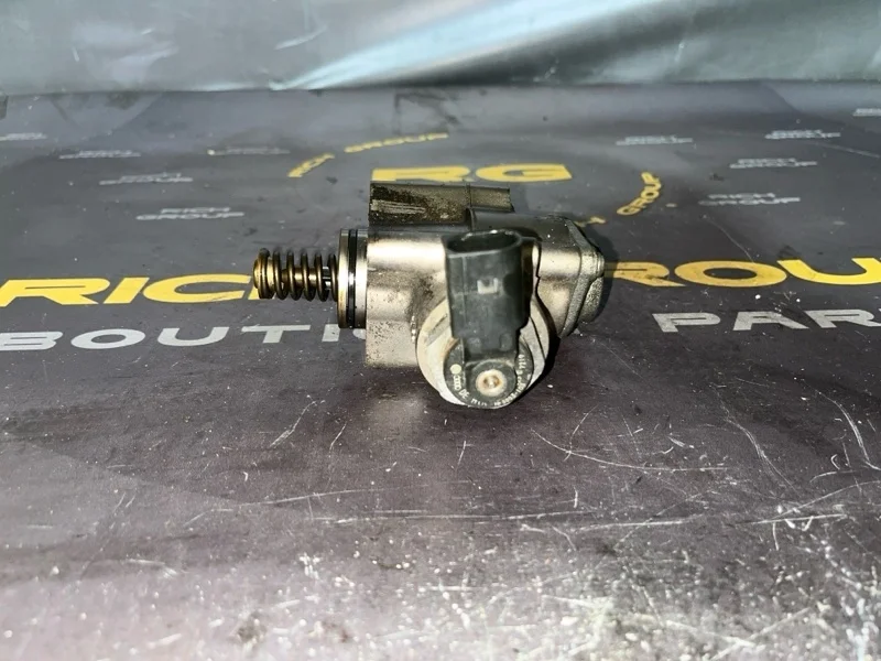 Топливный насос Audi A6 2007 079127025C C6 BVJ