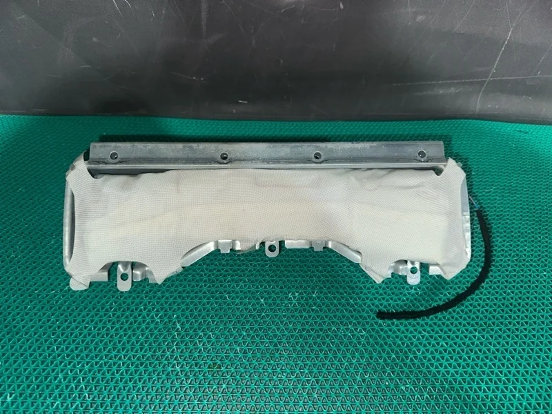 Подушка безопасности Mercedes-Benz E-Class 2014 A2128600902 W212 OM651