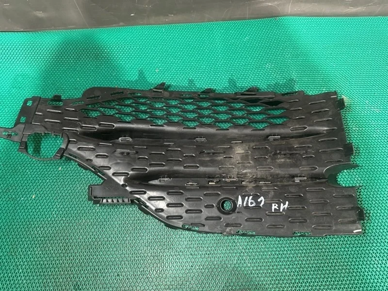 Решетка в бампер Mercedes-Benz GLE-Class A1678857503 V167, правая