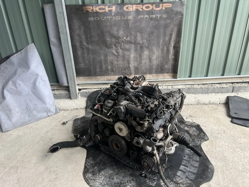 Двигатель Audi A6 059100099G CDUD