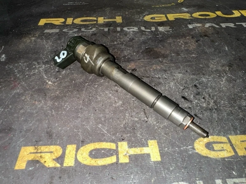 Форсунка топливная BMW 7-Series 2012 13537810702 F02 N57D30А