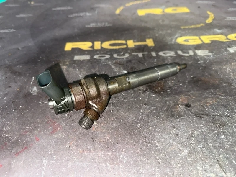 Форсунка топливная BMW 7-Series 2012 13537810702 F02 N57D30А