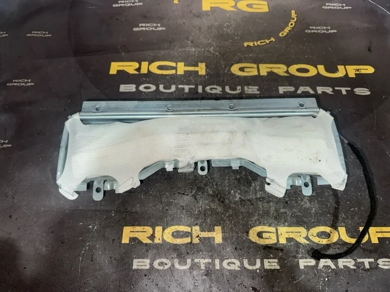 Подушка безопасности Mercedes-Benz E-Class 2015 A2128600902 W212 OM651