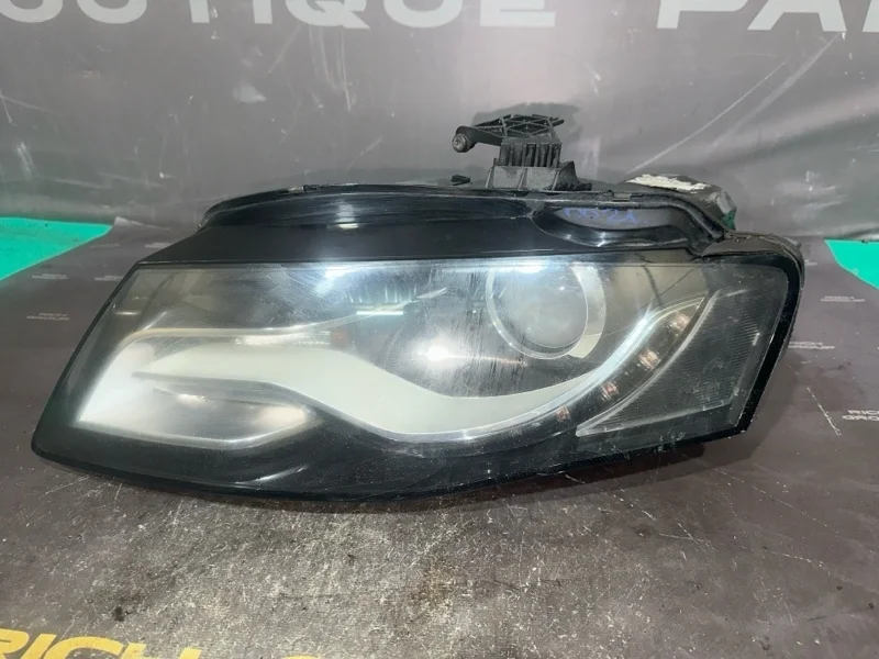 Фара Audi A4 2010 8K0941003C 8K2 CAEB, левая