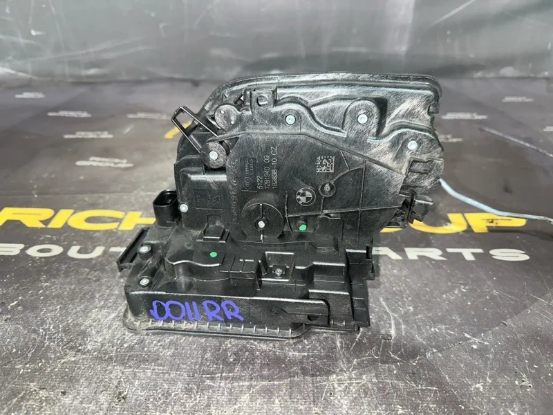 Замок двери BMW X1 2016 51227281940 F48 B47C20A, задний правый