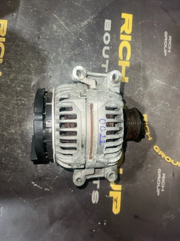 Генератор Audi A4 2009 06H903016L 8K2 CAEB