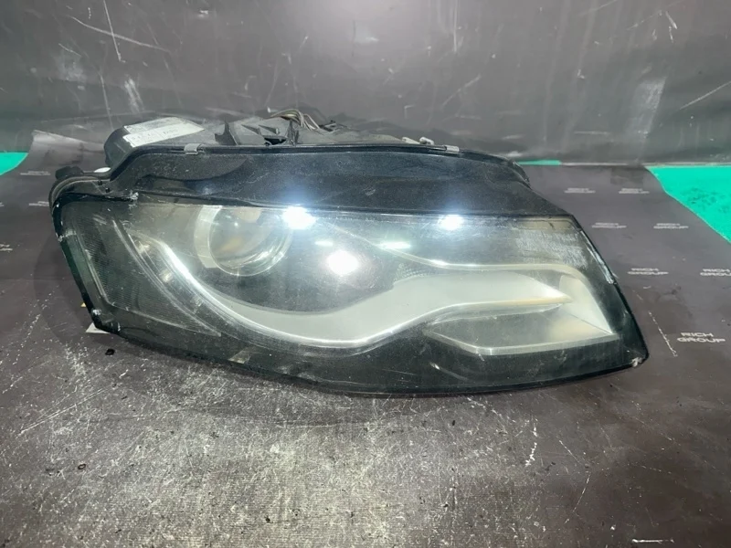 Фара Audi A4 2009 8K0941030AJ 8K2 CAEB, передняя правая