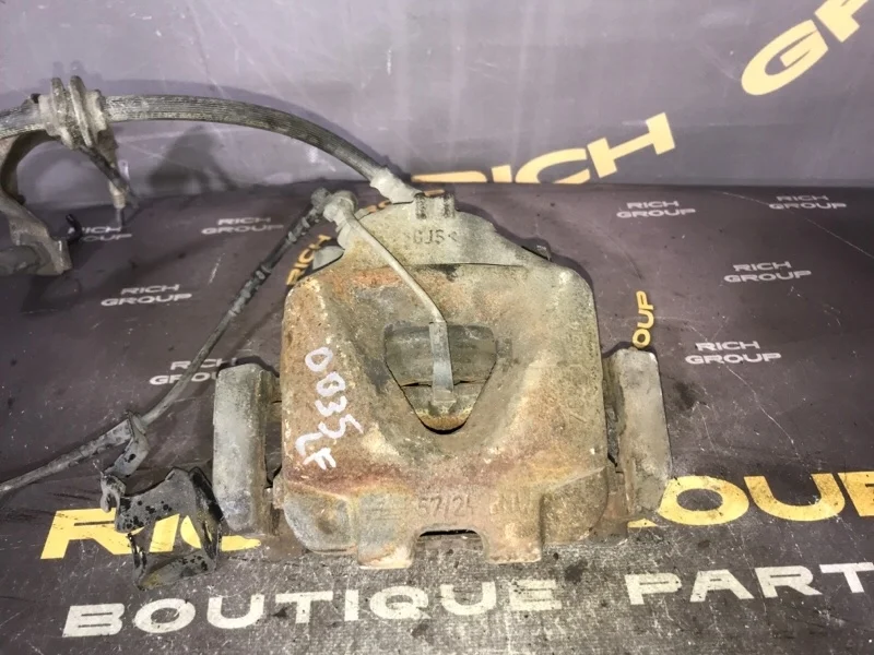 Суппорт тормозной BMW 3-Series 2009 34116778145 E93 N51B30A, передний левый