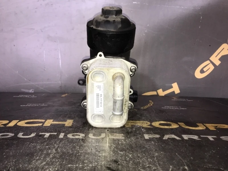 Корпус масляного фильтра Audi A6 2013 03L117021D 4G2 CGLC