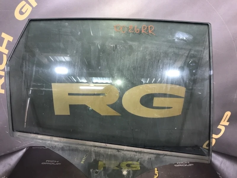 Стекло двери Audi Q5 2010 8R0845206F 8RB CAHA, заднее правое