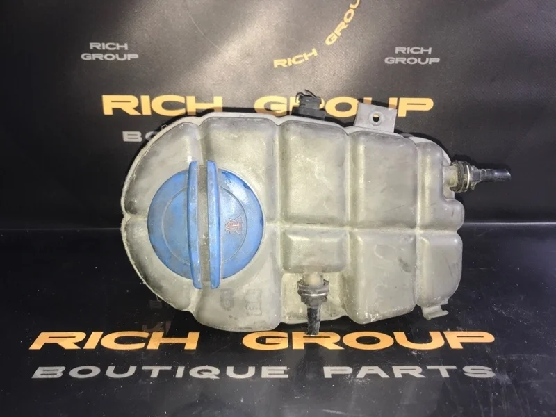 Бачок расширительный Audi A6 2012 4G0121403G 4G2 CDUD