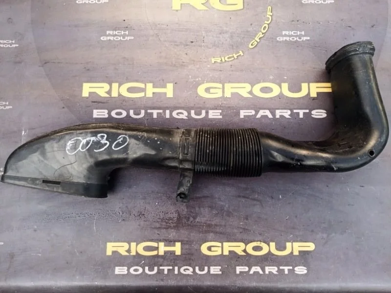 Патрубок воздушного фильтра Mercedes-Benz E-Class 2014 6510903437 W212 OM651