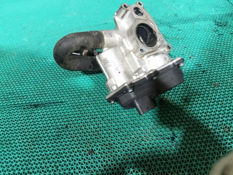 Клапан EGR Mercedes-Benz S-Class 2015 A6421402260 W222 642 867