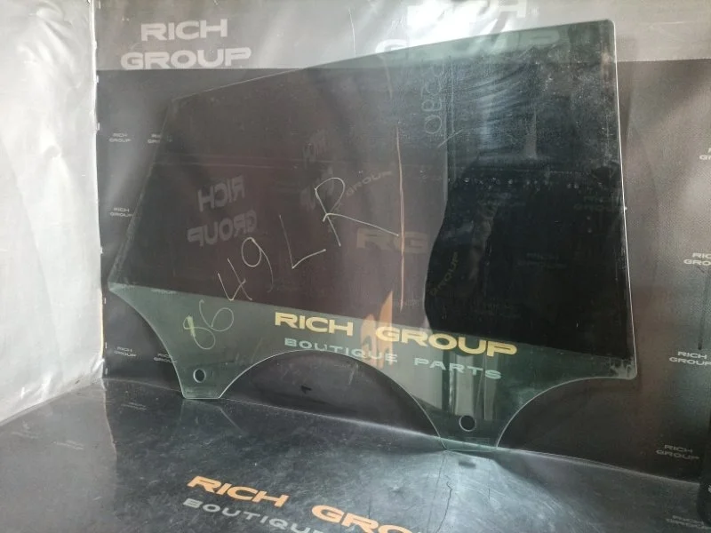 Стекло двери Audi A7 4G8845205A, заднее левое