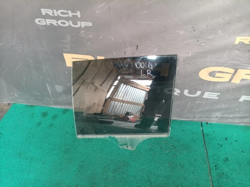 Стекло двери BMW X5 2007 51357137023 E70 M57N2, заднее левое