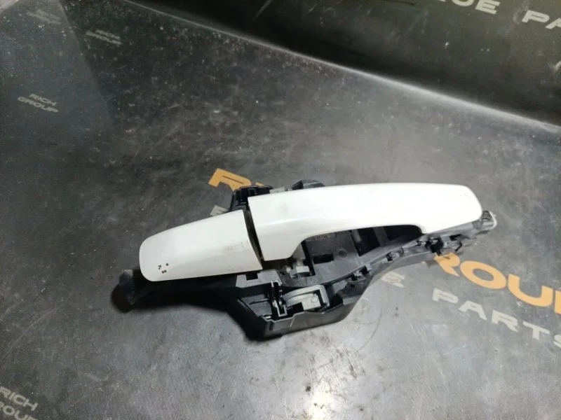 Ручка двери внешняя Land Rover Discovery Sport 2016 LR061200 L550 204 DTD, задняя правая