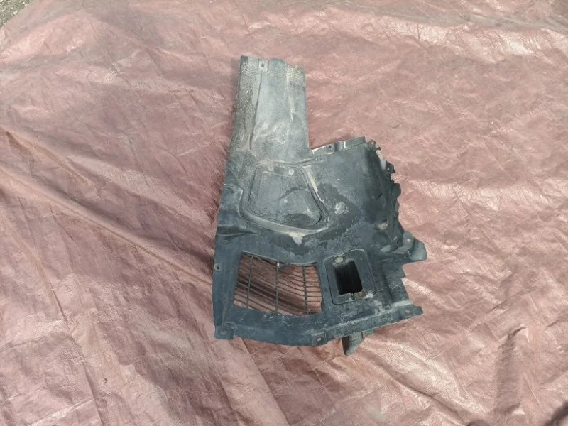 Подкрылок BMW 5-Series 2011 51717186727 F10 N47D20C, передний левый