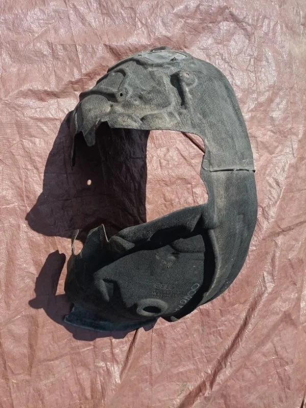 Подкрылок Audi A6 2012 4G0821134 4G2 CDUD, передний правый