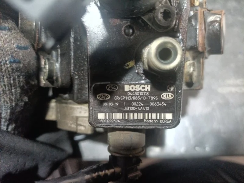 Топливный насос высокого давления Kia Sorento 2008 331004A410 BL D4CB