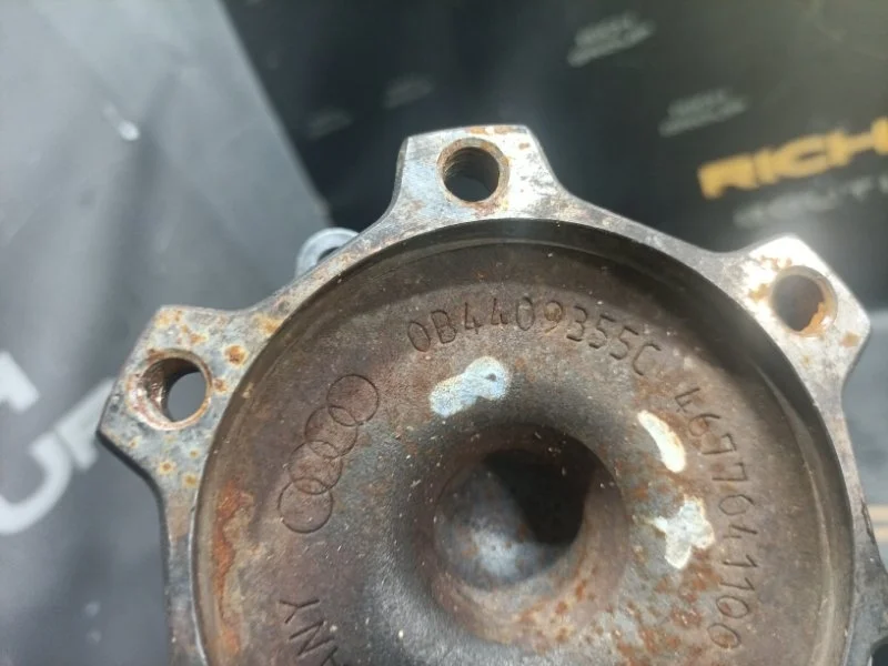 Шрус наружный Audi A6 0B4409355C CDUD, передний правый