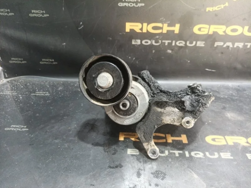 Натяжитель ремня генератора Hyundai Porter 2 24.08.2010 252814A000 HR D4CB