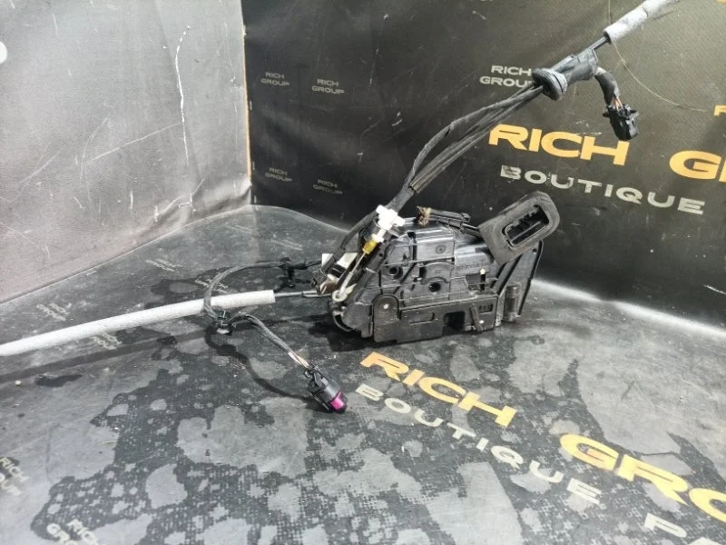 Замок двери Volkswagen Passat 2014 5K1837016E 362 CFFB, передний правый