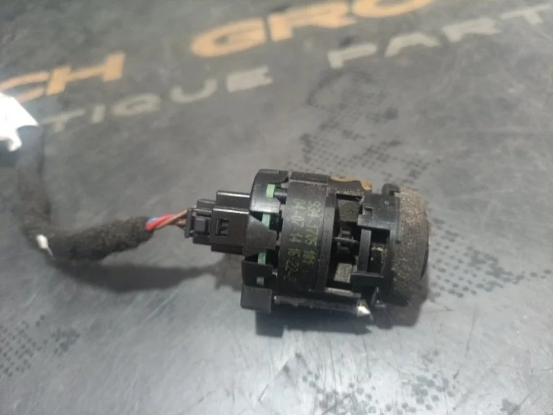 Датчик температуры воздуха в салоне Mercedes-Benz E-Class 2015 A2118300272 W212 OM651, передний правый