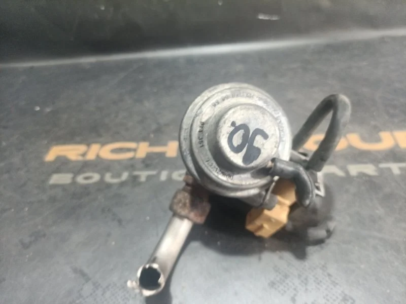 Клапан EGR Mercedes-Benz S-Class A1121400060 W220 113.966