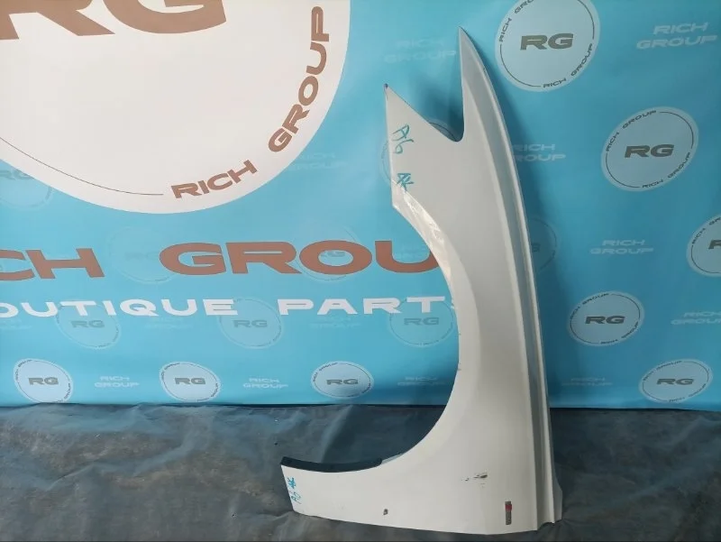 Крыло Audi A6 4K0821105B 4K, переднее левое