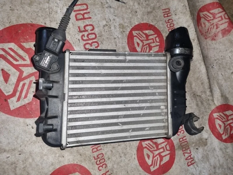 Интеркулер Audi A4 2003 8E5