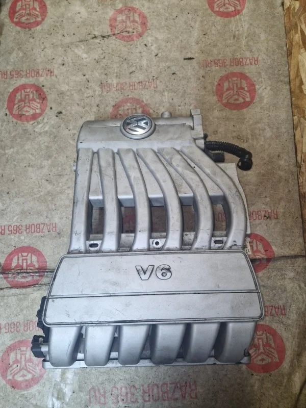 Коллектор впускной Volkswagen Touareg 2009 7LA