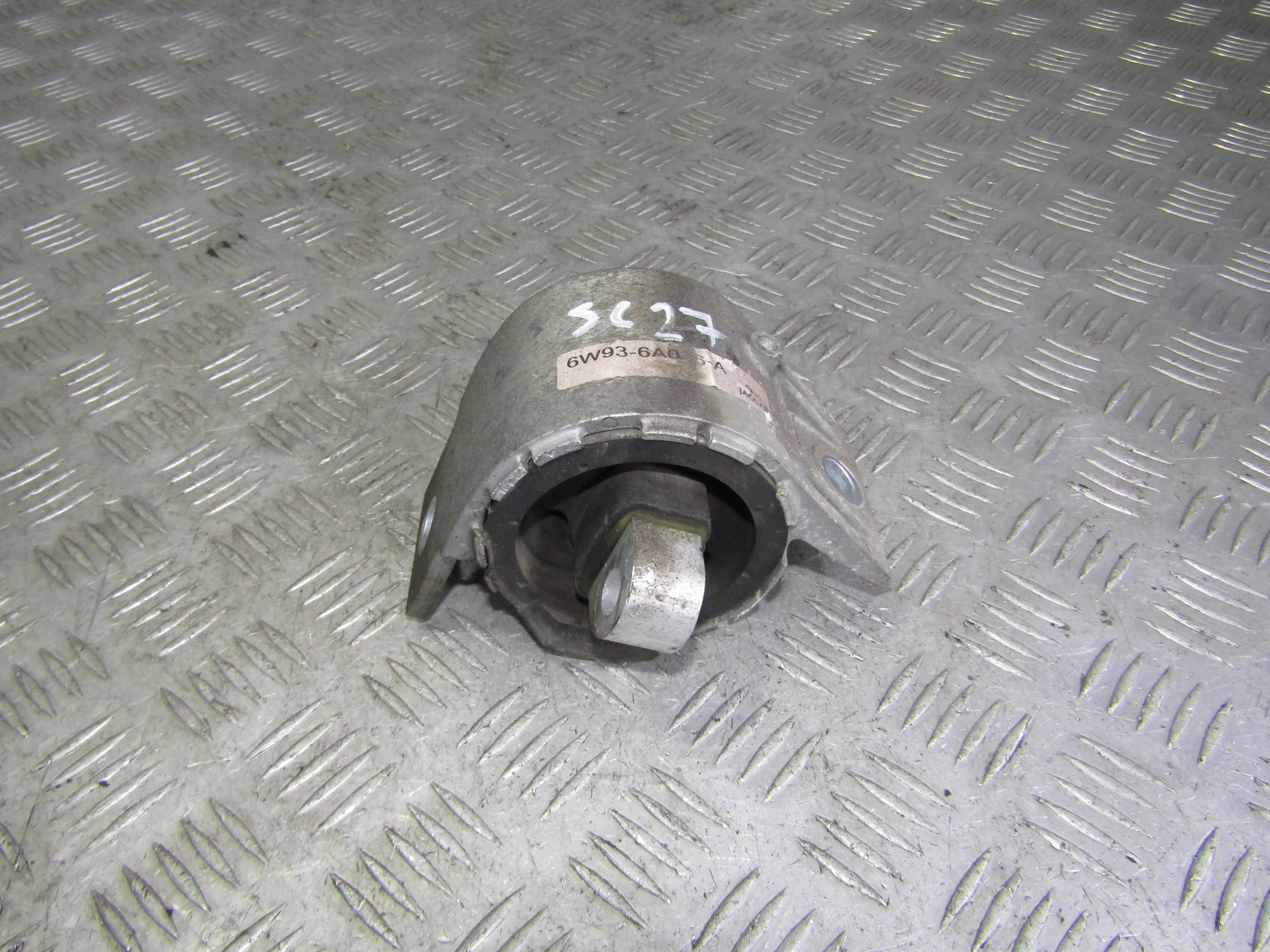 Опора КПП JAGUAR XF I рестайлинг (2011—2015)