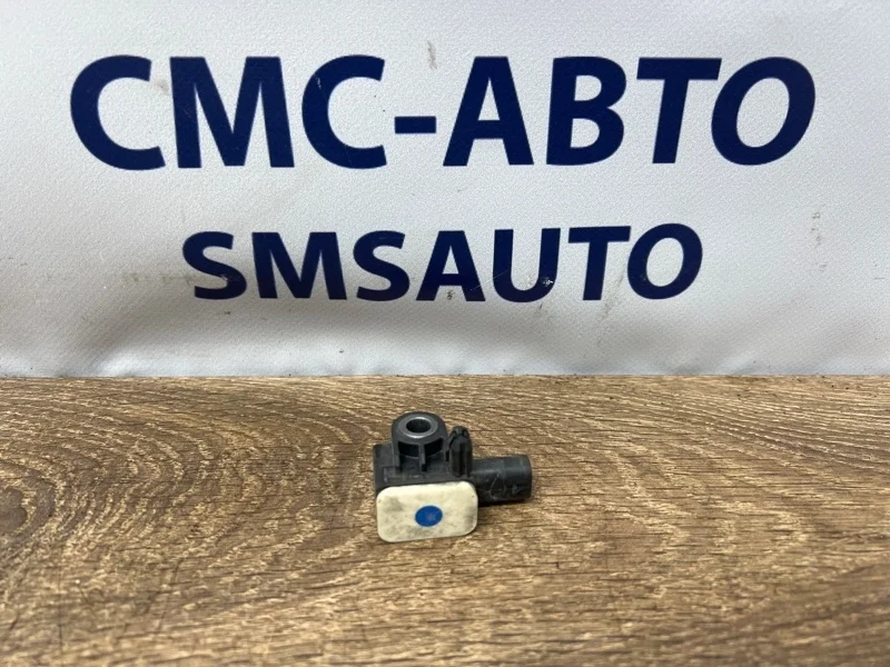 Датчик удара Volkswagen Touareg 2012 7P0959651 NF CGR, передний