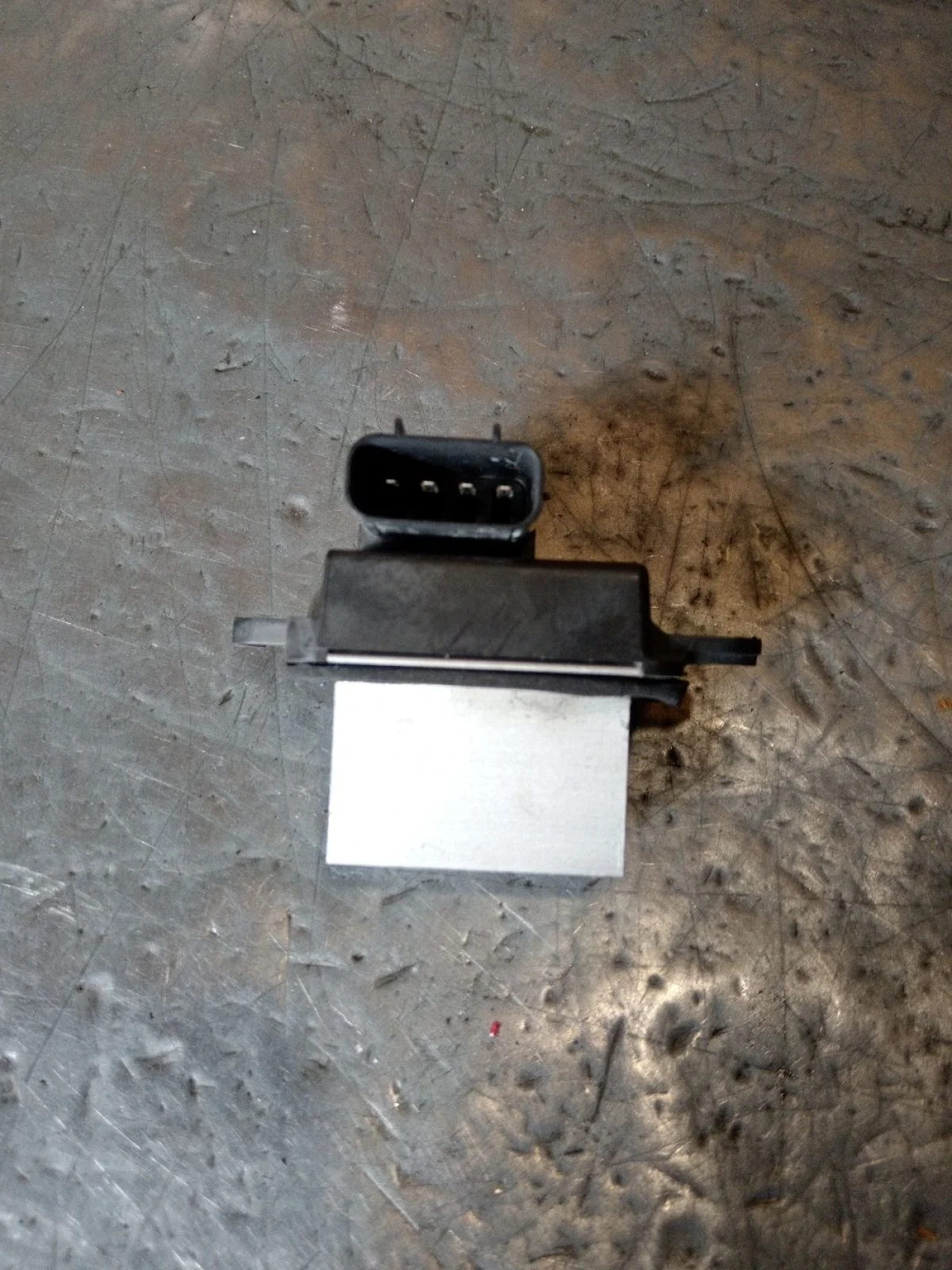 Резистор отопителя Nissan Pathfinder III рестайлинг (2010—2014) 2011 KAF - бежевый