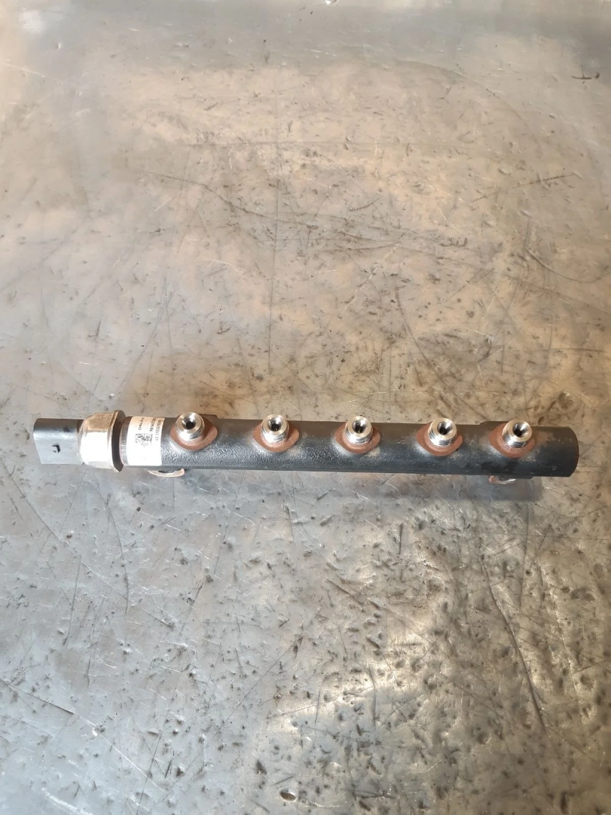 Рейка топливная (рампа) Opel Antara I рестайлинг (2010—2017) 2012 черный