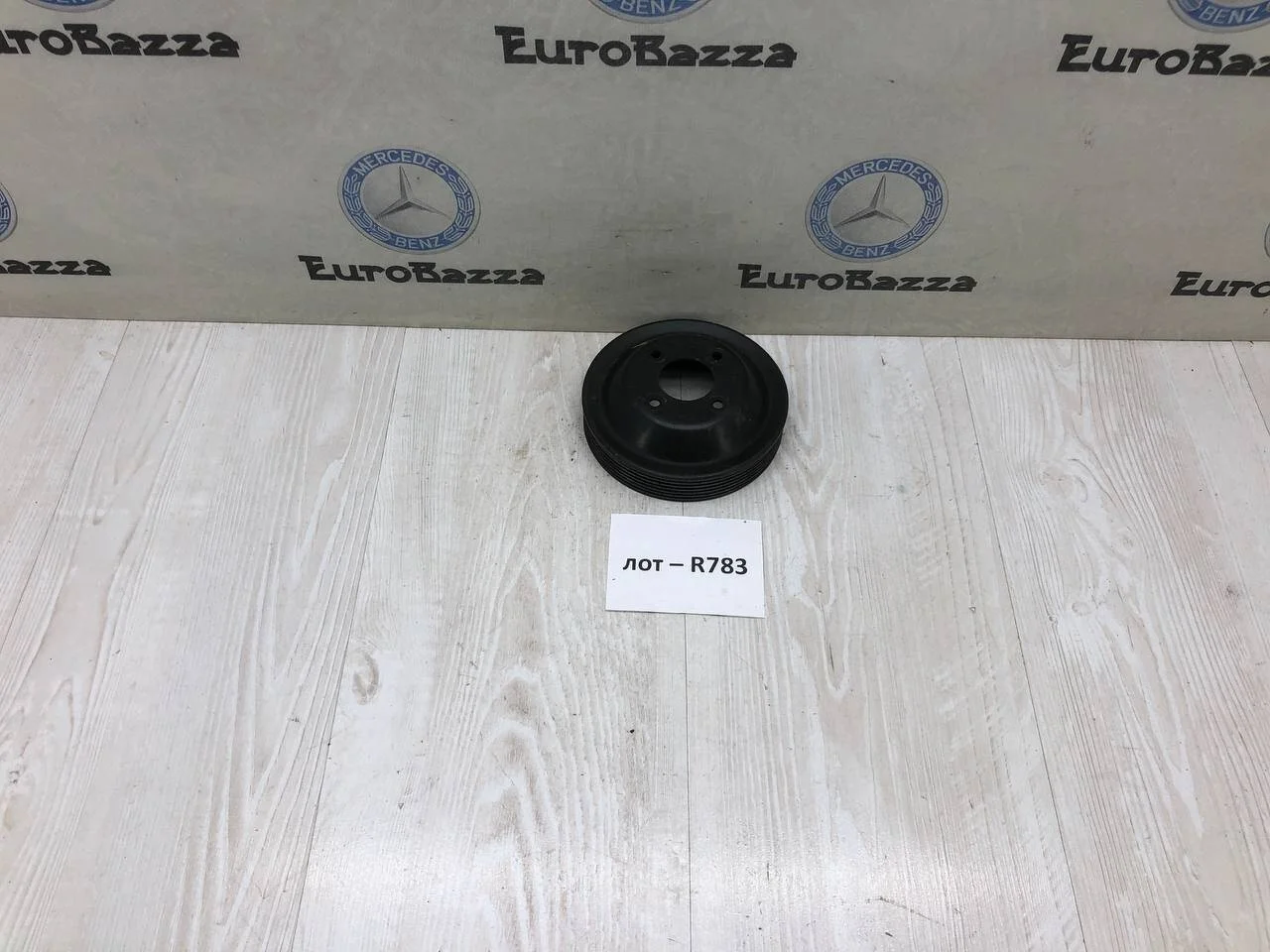 Шкив помпы Mercedes М111