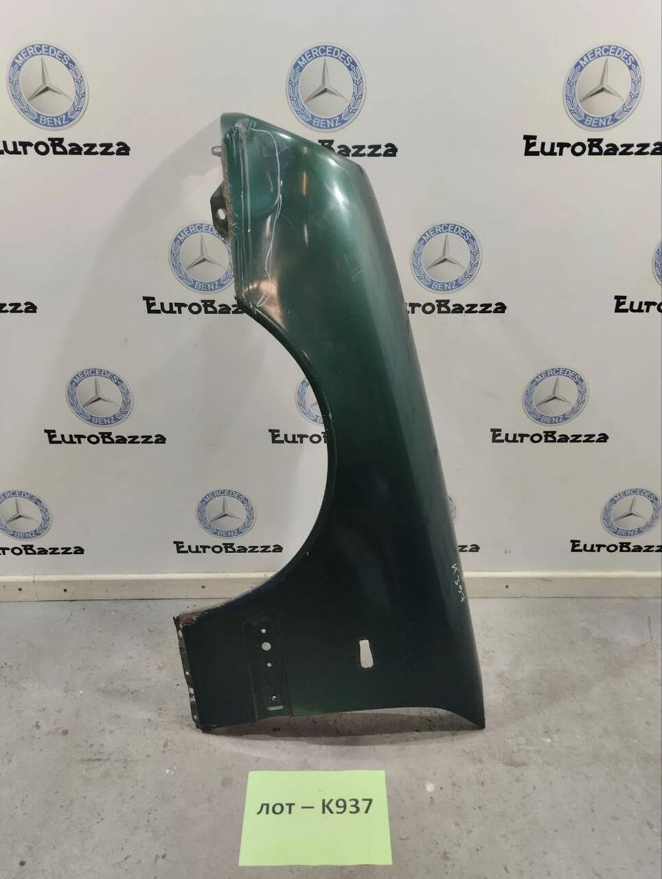 Крыло переднее правое Mercedes W210