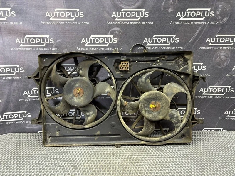 Вентилятор охлаждения радиатора Ford Focus 2003 1355712 СЕДАН 1.6 CDDA