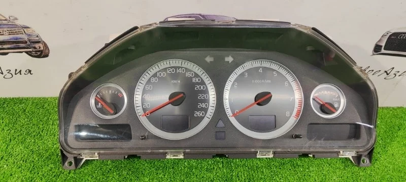 Панель / Щиток приборов Volvo Xc90 30765606 C