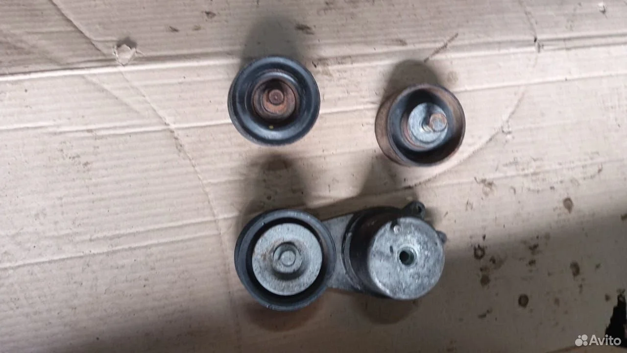 Ролик натяжной обводной vq35hr инфинити fx35 s51