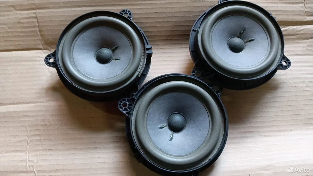 Динамик двери bose Ниссан Инфинити