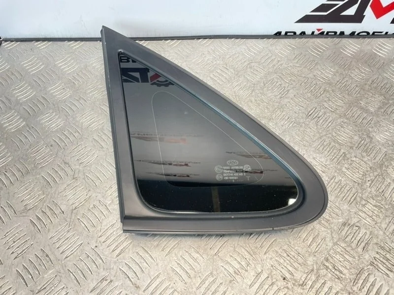 форточка крыла Hyundai Elantra 2010 HD G4FC