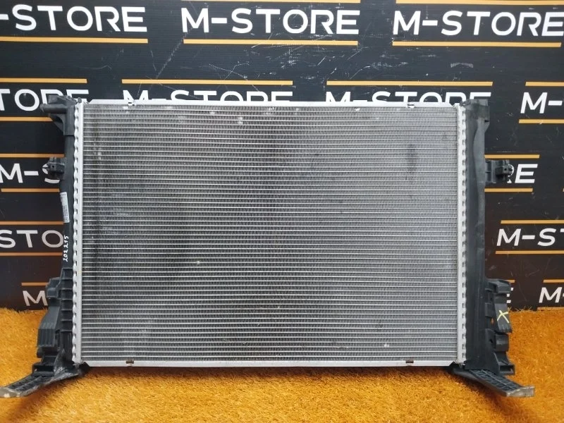 Радиатор ДВС Mercedes-Benz A-Class 2013 A2465001303 W176 270.910