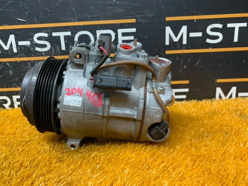 Компрессор кондиционера Mercedes-Benz M-Class 2013 A0008303300 W166 276.955