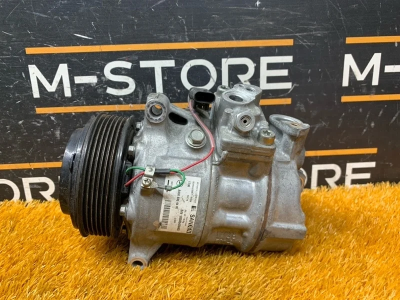 Компрессор кондиционера Mercedes-Benz C-Class 2014 A0008303002 W205 274.920