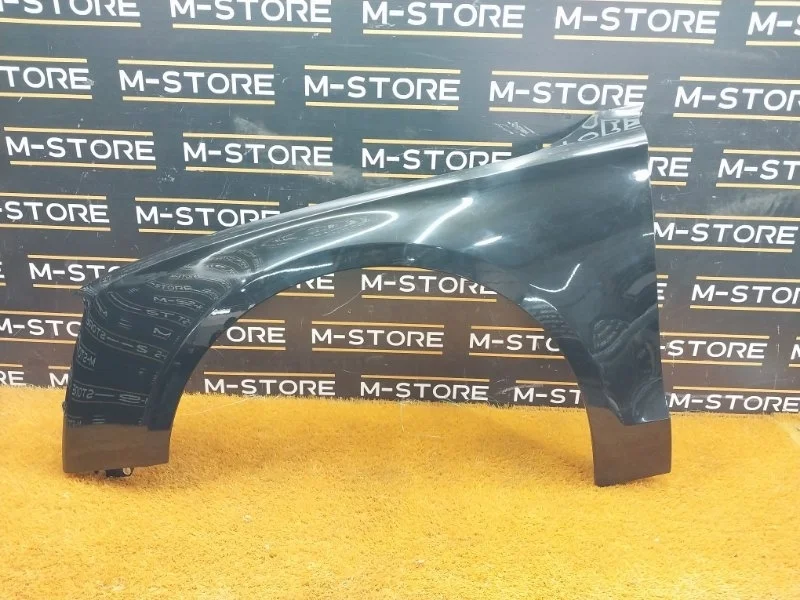 Крыло Audi A8 2010 4H0821105B 4H/D4 CDRA, переднее левое