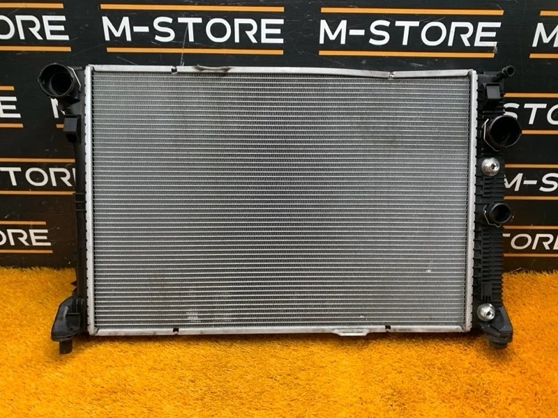 Радиатор ДВС Mercedes-Benz C-Class 2011 A2045003603 W204 276.957