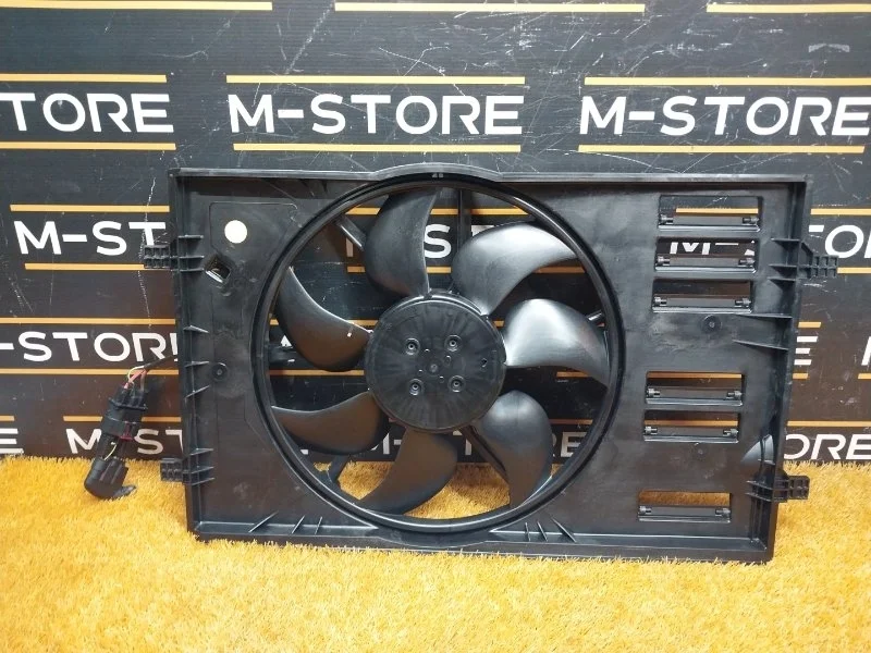 Вентилятор радиатора Audi A3 2014 5Q0121205C 8V CXSA